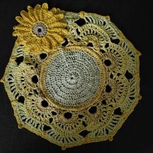 Hand crochet center piece doily